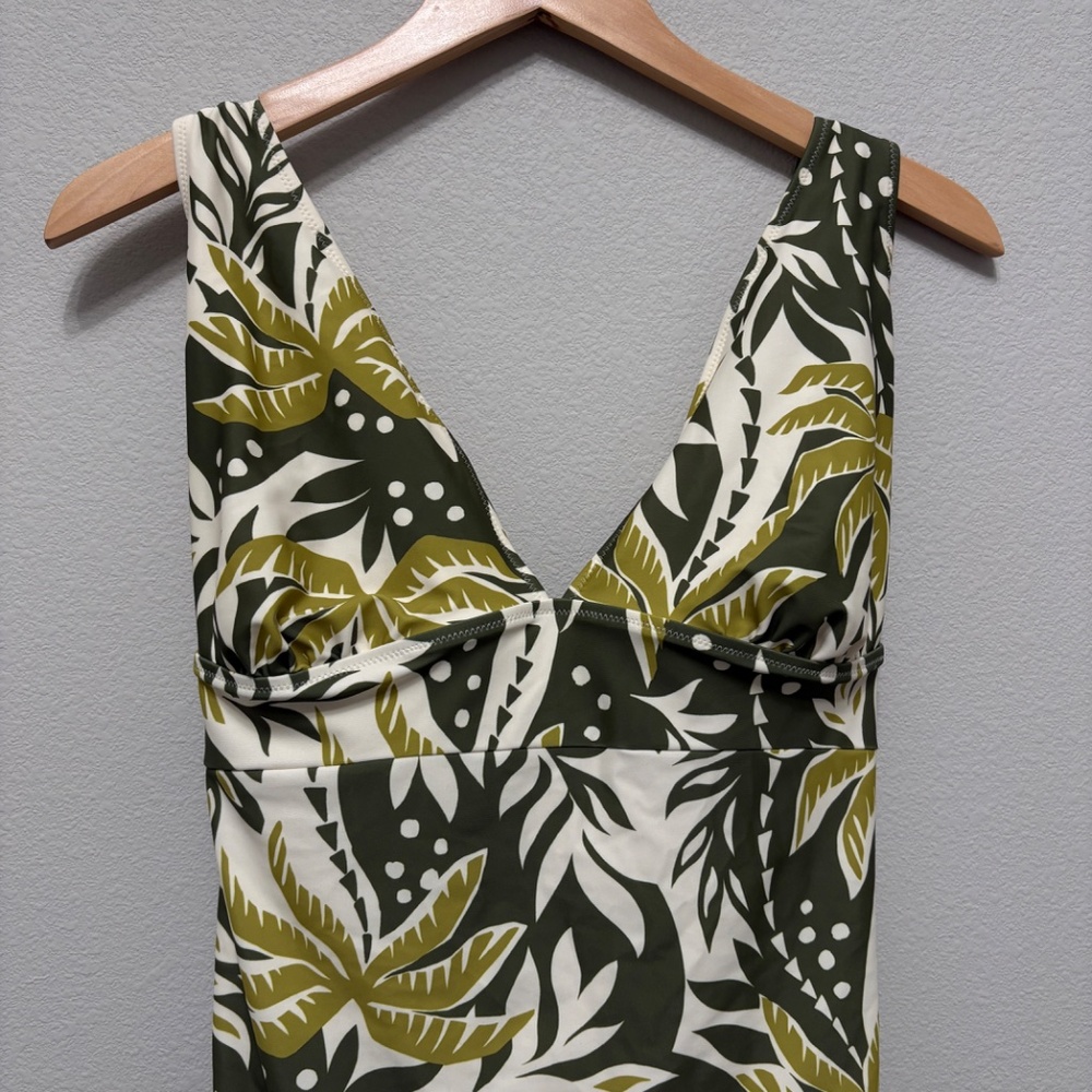 Old Navy Tie-Back One-Piece Swimsuit - Palm Print, XL - Picture 4 of 9